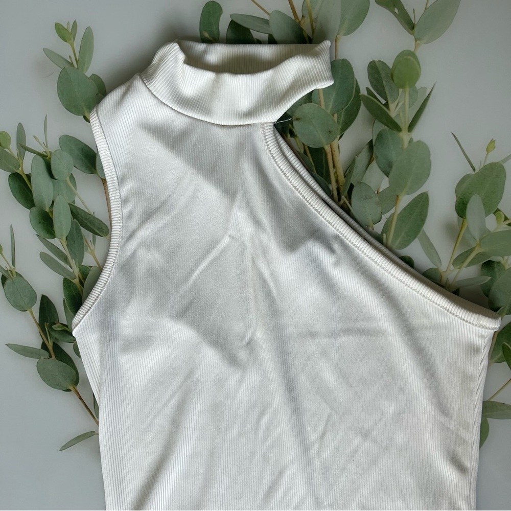 Halter top